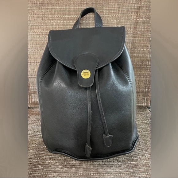 Vintage Coach Classic Backpack 9943 - Picture 1 of 7